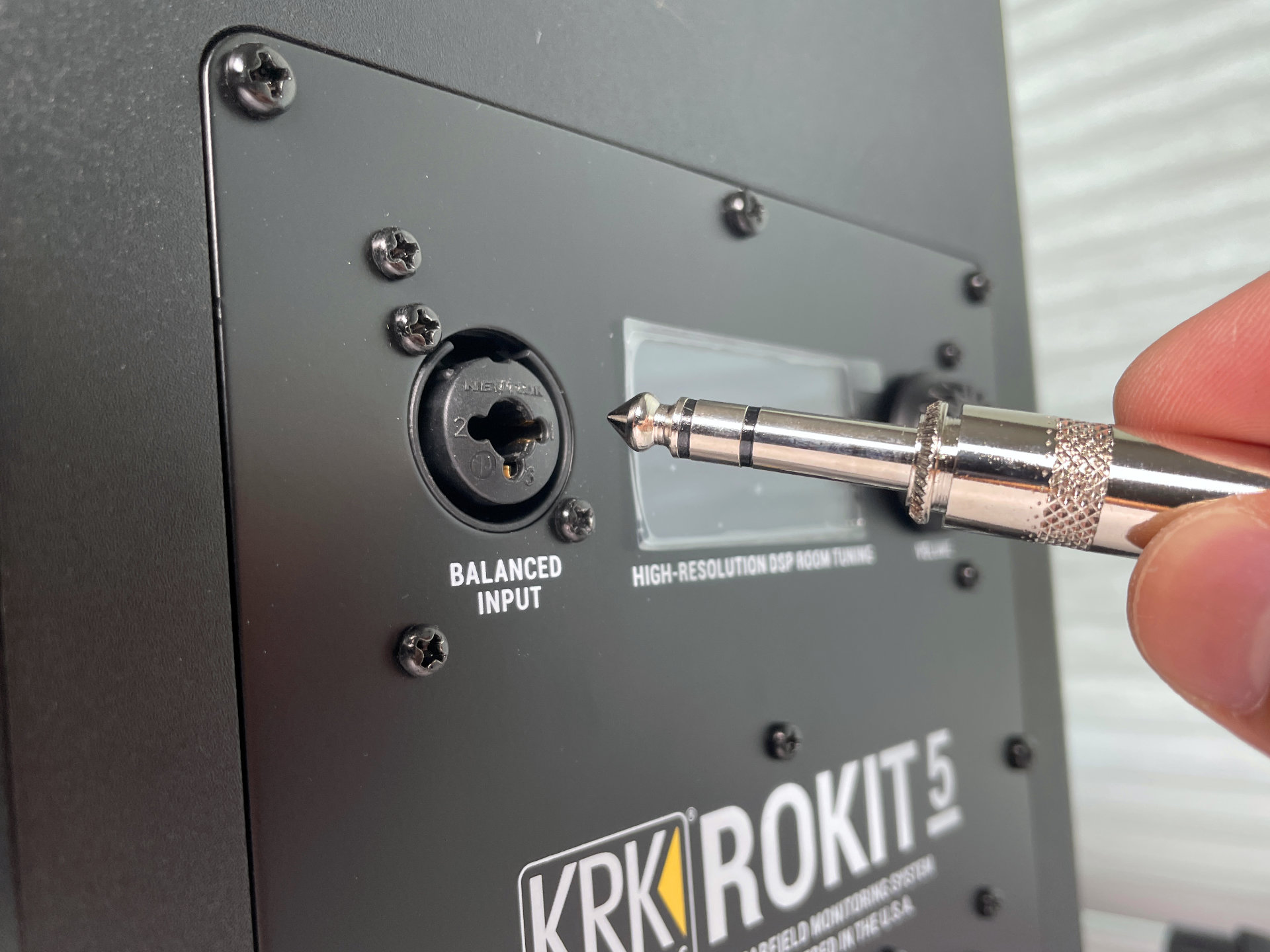 Tutorial Howto Connect ROKIT KRK G4 Speakers to Windows/Mac Computer